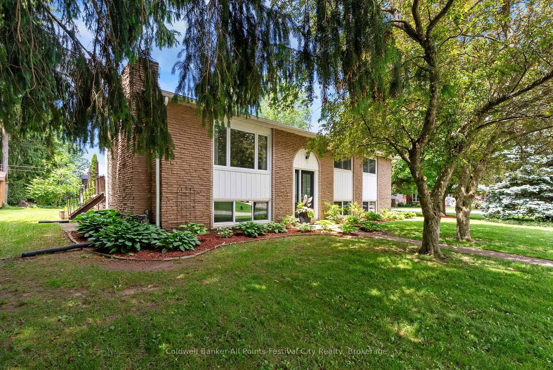 Photo 1 of 398 Townsend Street, Central Huron, Clinton — HOMEH