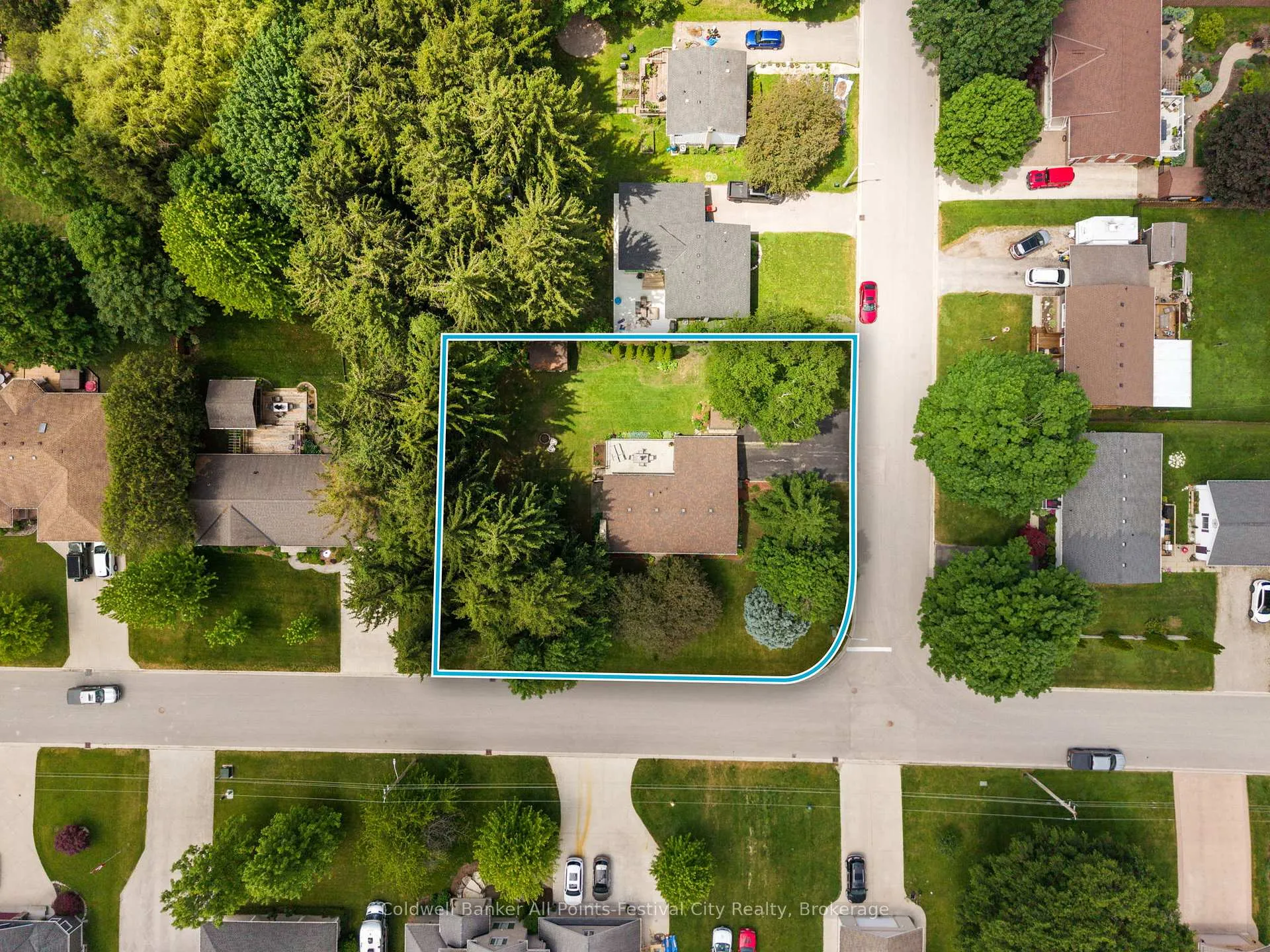 Photo 2 of 398 Townsend Street, Central Huron, Clinton — HOMEH