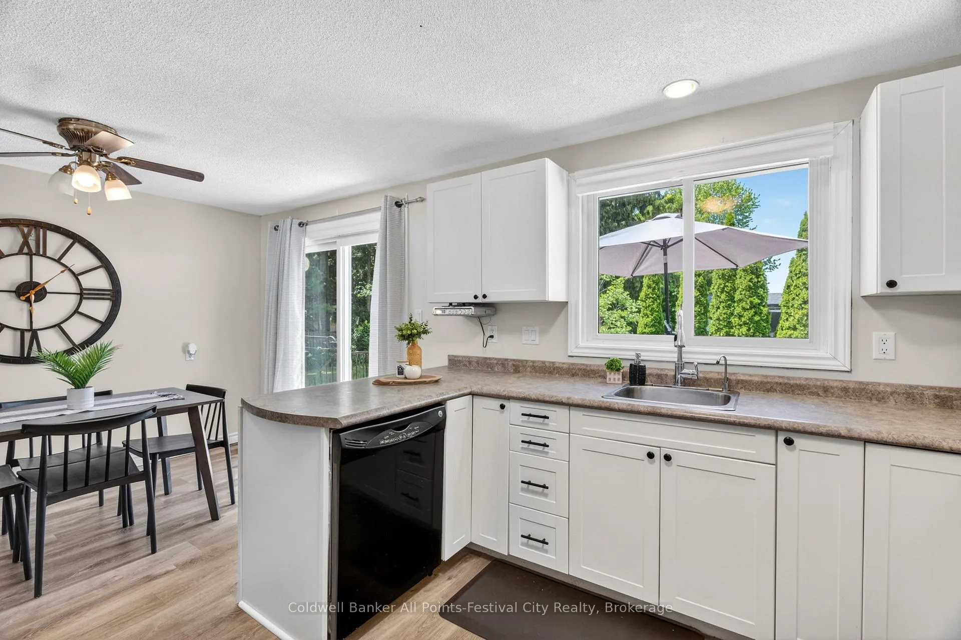 Photo 13 of 398 Townsend Street, Central Huron, Clinton — HOMEH