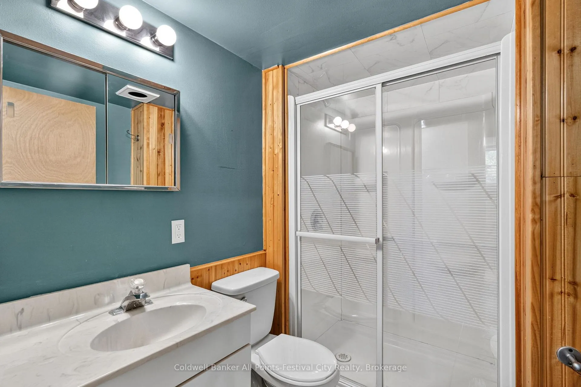 Photo 31 of 398 Townsend Street, Central Huron, Clinton — HOMEH