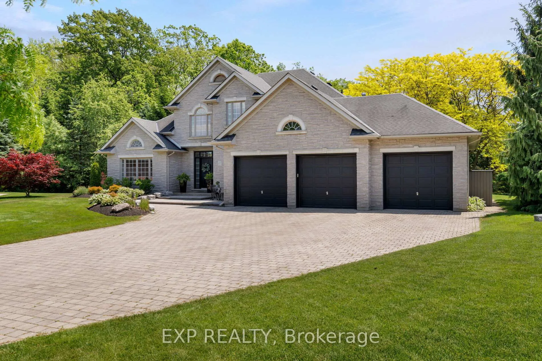 Photo 2 of 82 Kunda Park Boulevard, Pelham, Fonthill — HOMEH
