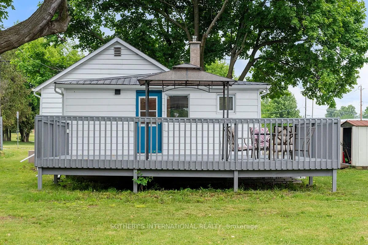 Photo 11 of 172 Queen Street, Smiths Falls — HOMEH