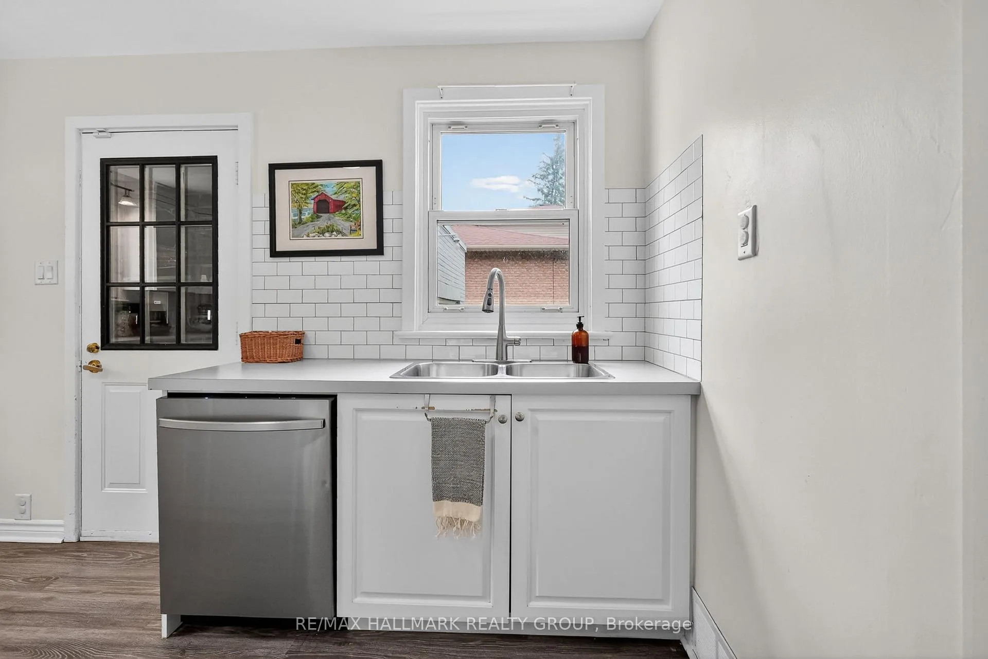 Photo 16 of 3588 Albion Road, Ottawa, Emerald Woods/Sawmill Creek — HOMEH