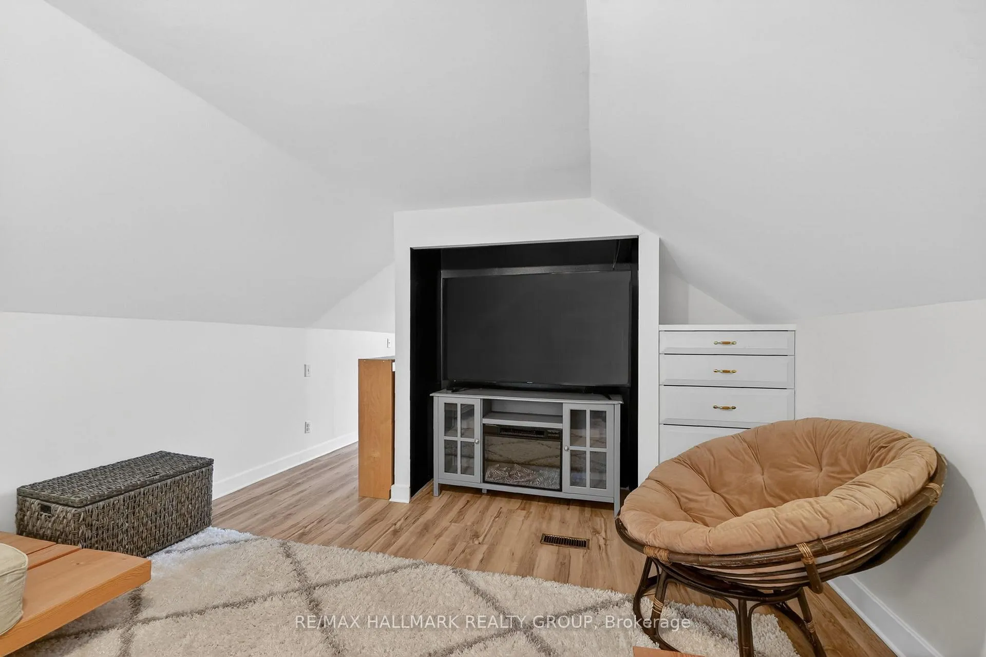 Photo 37 of 3588 Albion Road, Ottawa, Emerald Woods/Sawmill Creek — HOMEH
