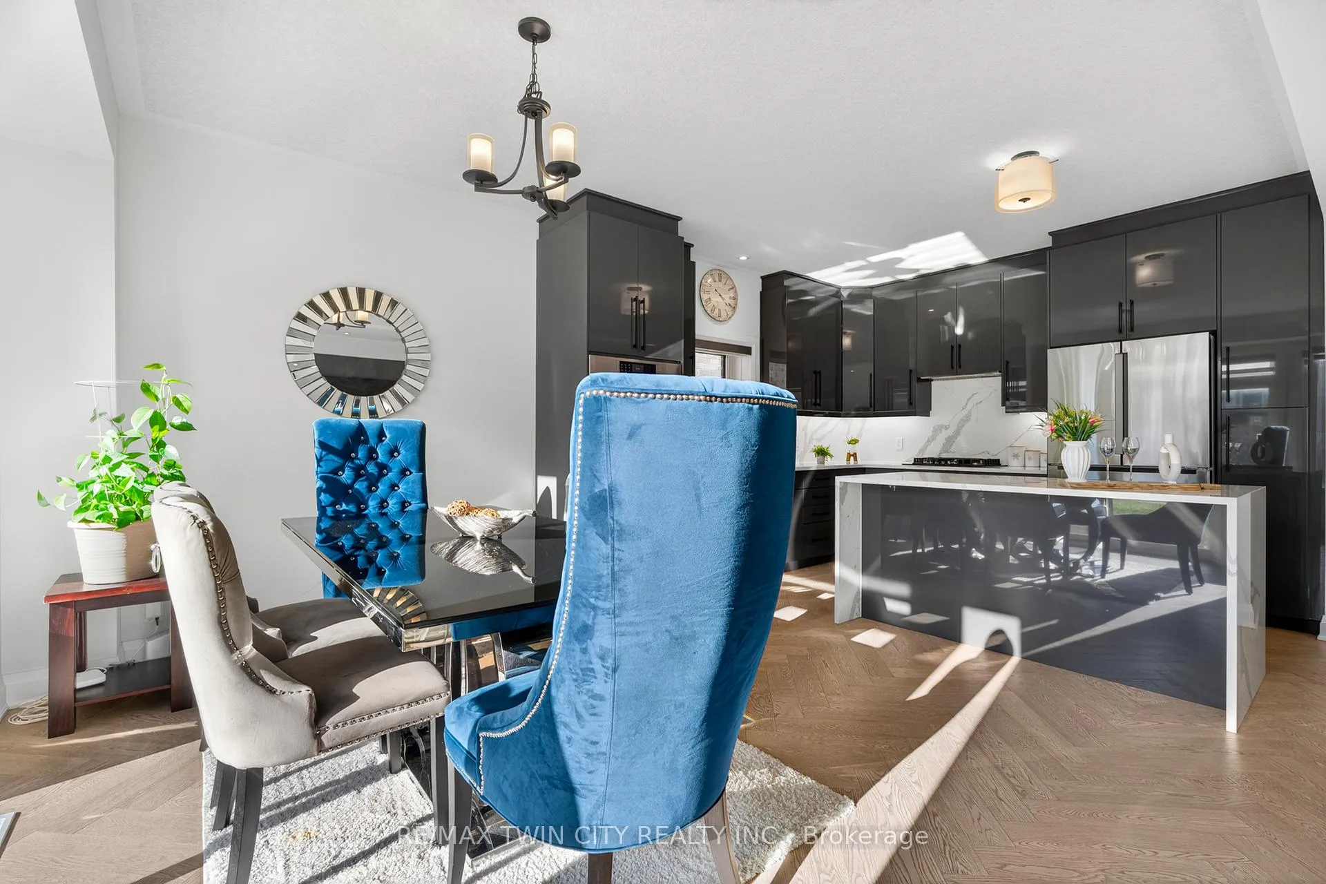 Photo 19 of 296 Raspberry Place, Waterloo, Columbia Forest/Clair Hills — HOMEH