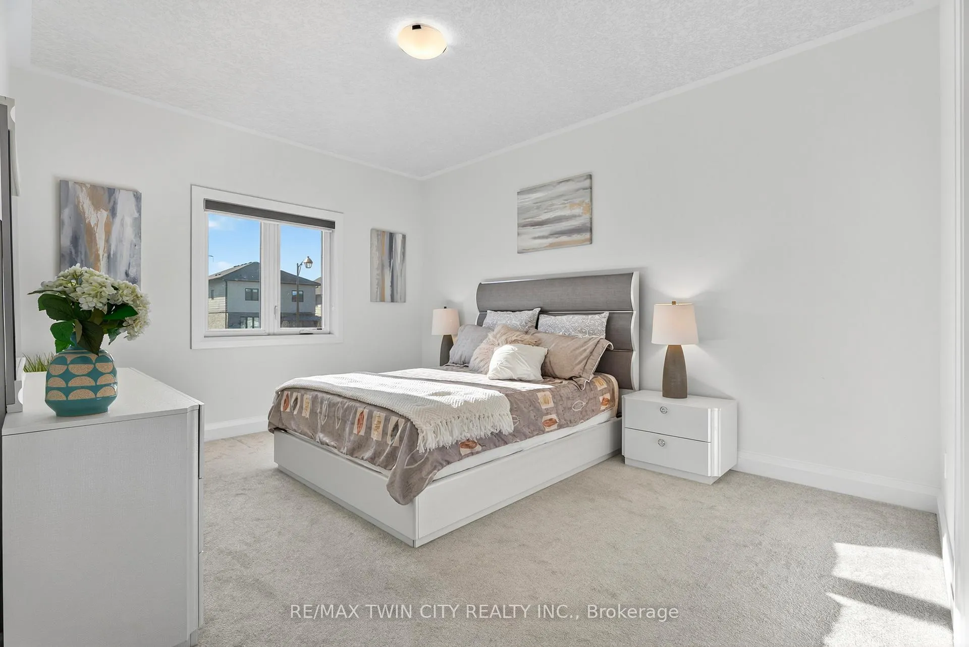 Photo 32 of 296 Raspberry Place, Waterloo, Columbia Forest/Clair Hills — HOMEH