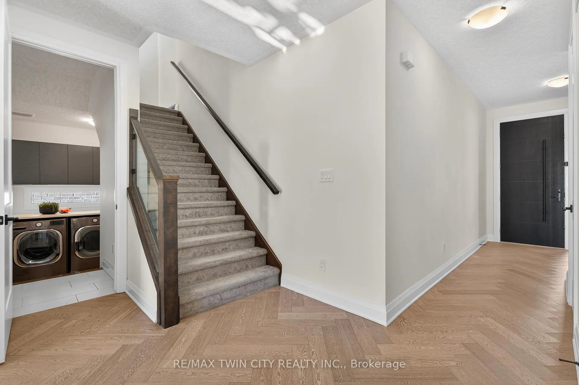 Photo 48 of 296 Raspberry Place, Waterloo, Columbia Forest/Clair Hills — HOMEH