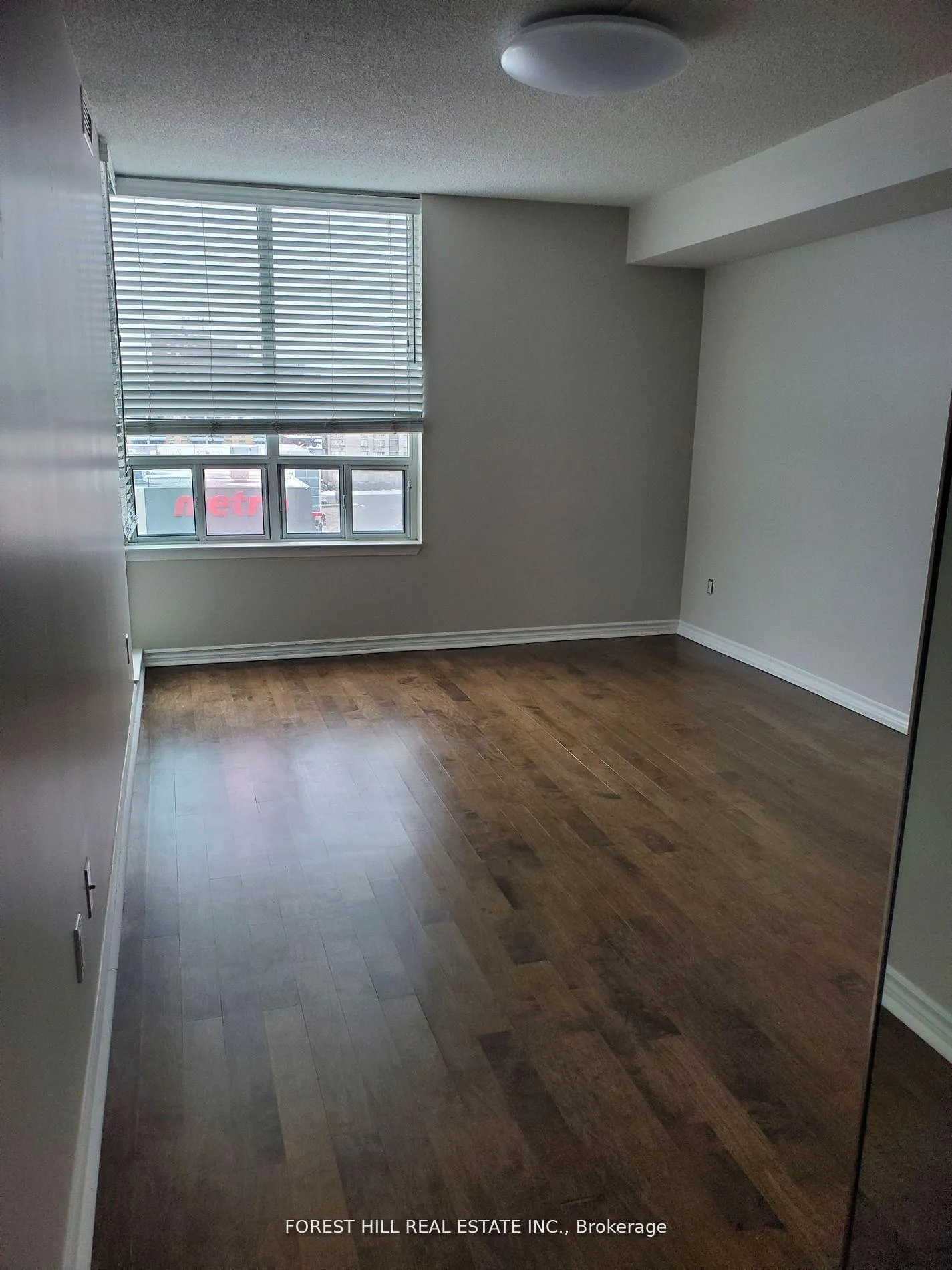 Photo 14 of Unit 812, 8 Covington Road, Toronto, Englemount-Lawrence — HOMEH