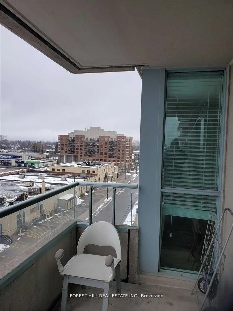 Photo 19 of Unit 812, 8 Covington Road, Toronto, Englemount-Lawrence — HOMEH