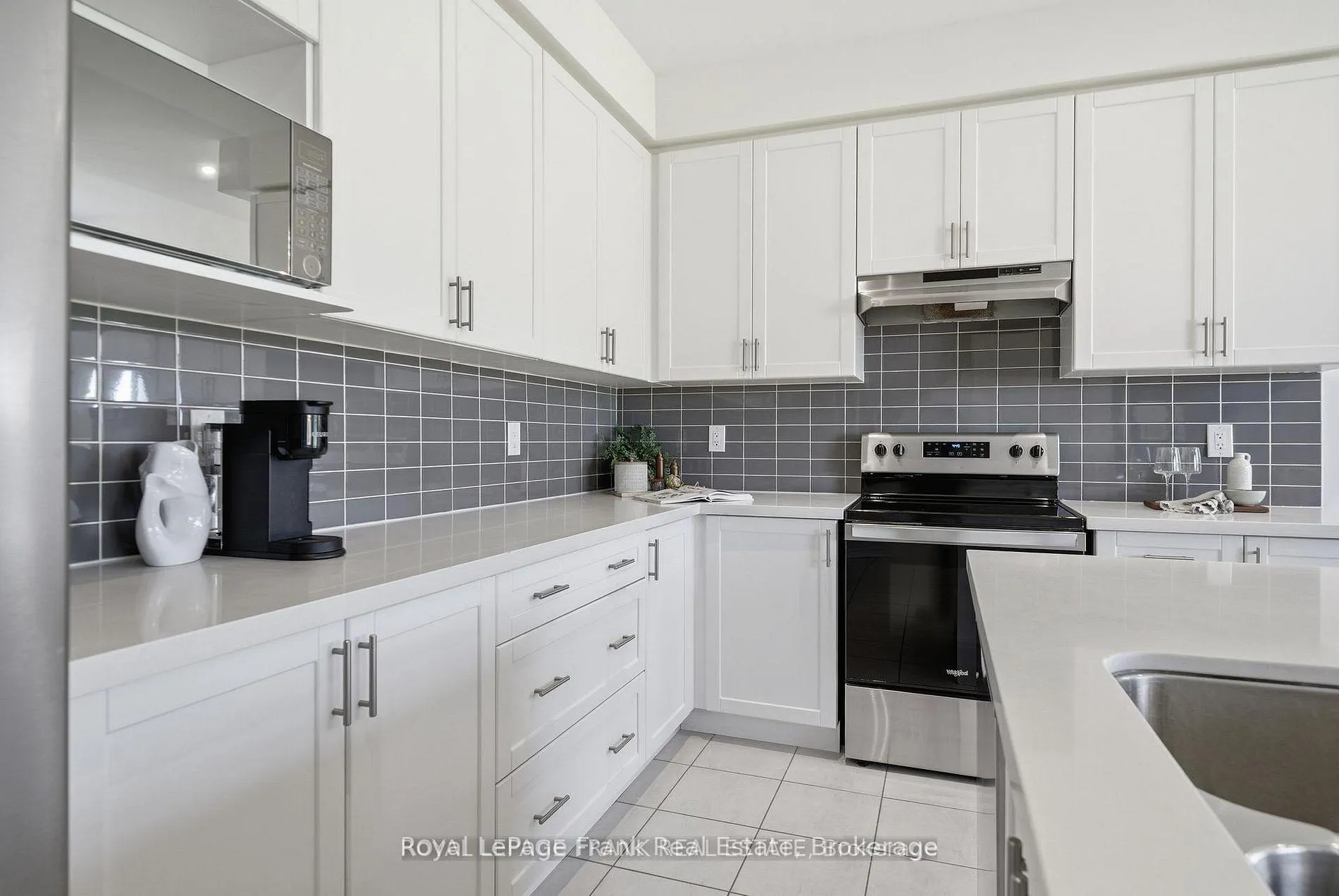Photo 12 of 15 Highlands Boulevard, Cavan Monaghan, Cavan Twp — HOMEH