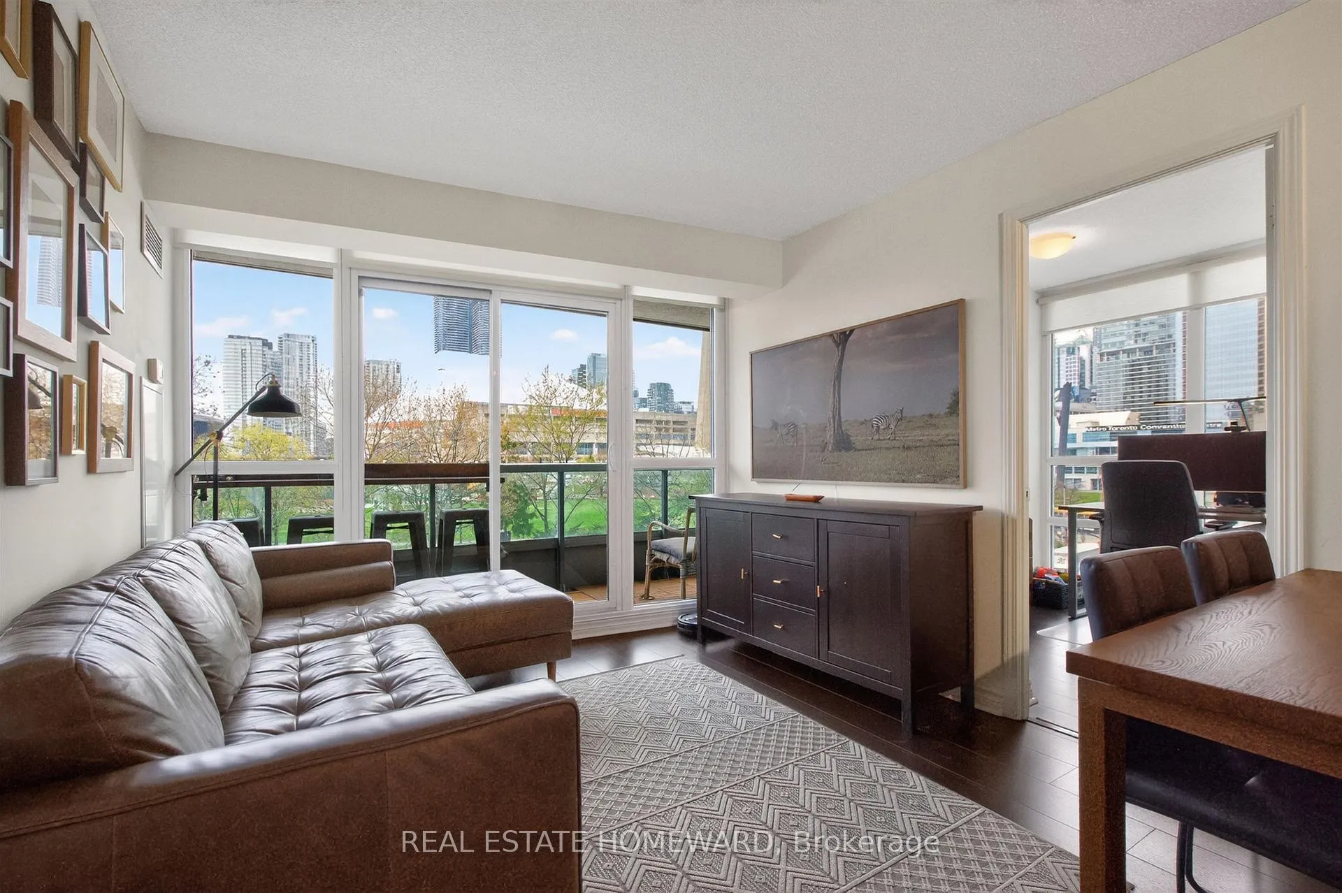 Photo 1 of Unit 518, 25 Lower Simcoe Street, Toronto, Waterfront Communities — HOMEH