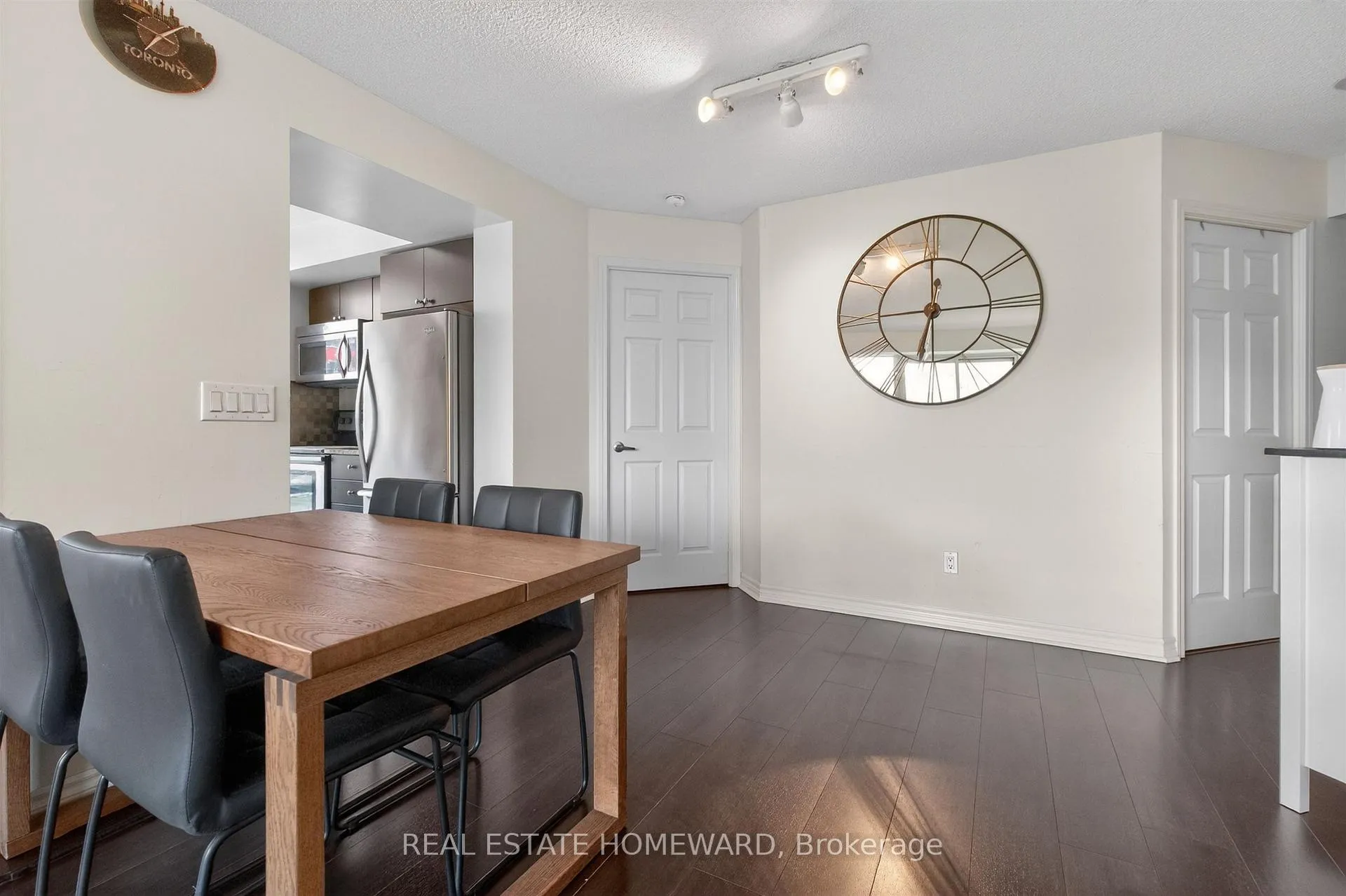 Photo 7 of Unit 518, 25 Lower Simcoe Street, Toronto, Waterfront Communities — HOMEH