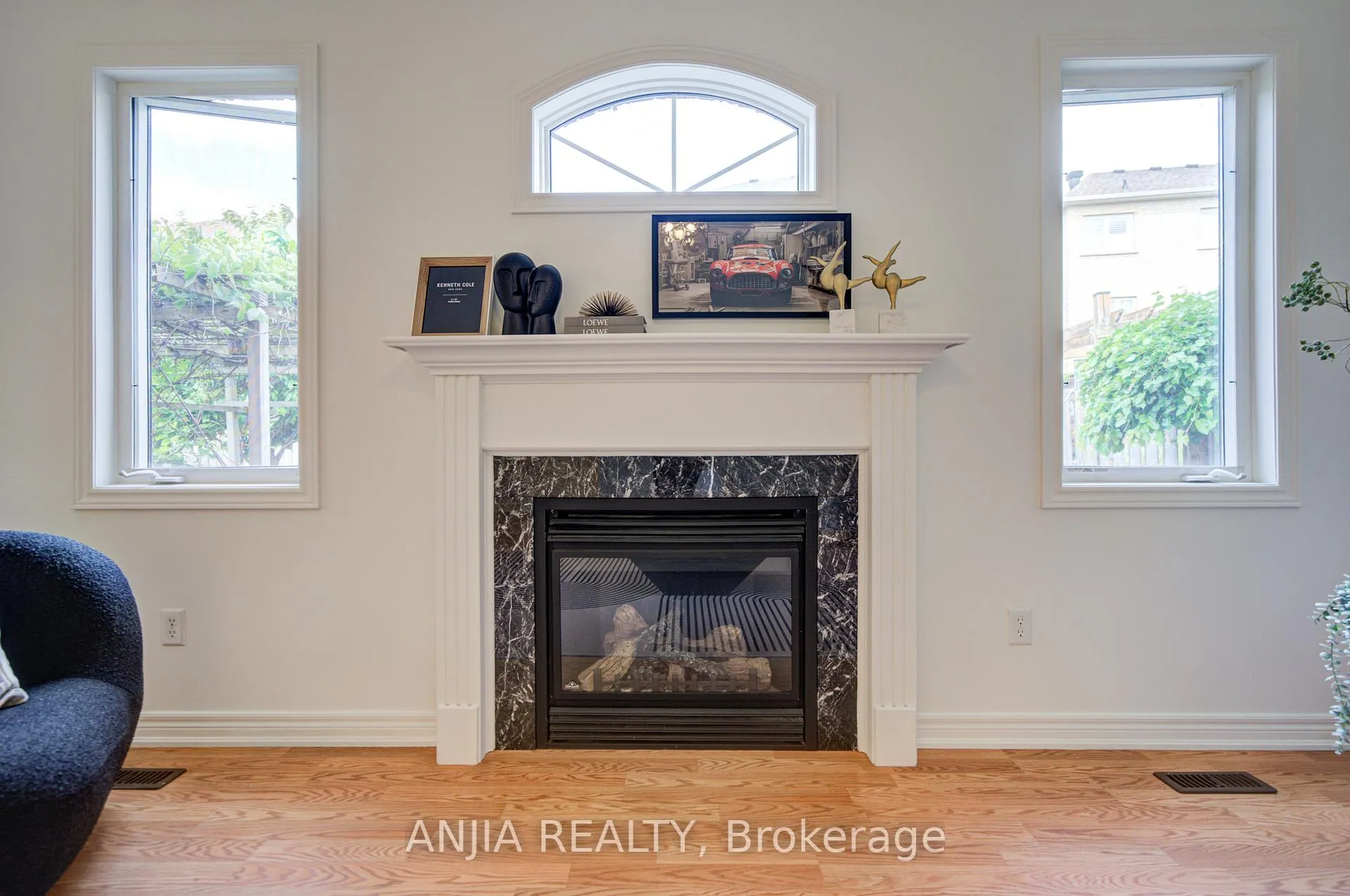Photo 10 of 4 Willow Street, Markham, Wismer — HOMEH