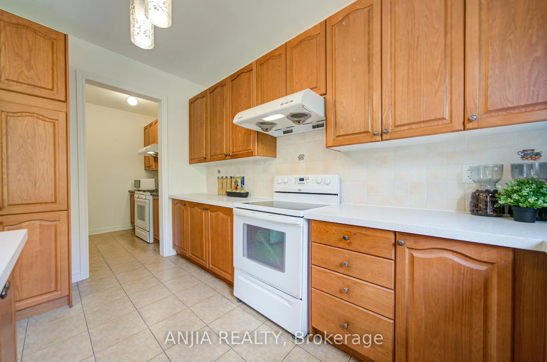 Photo 15 of 4 Willow Street, Markham, Wismer — HOMEH