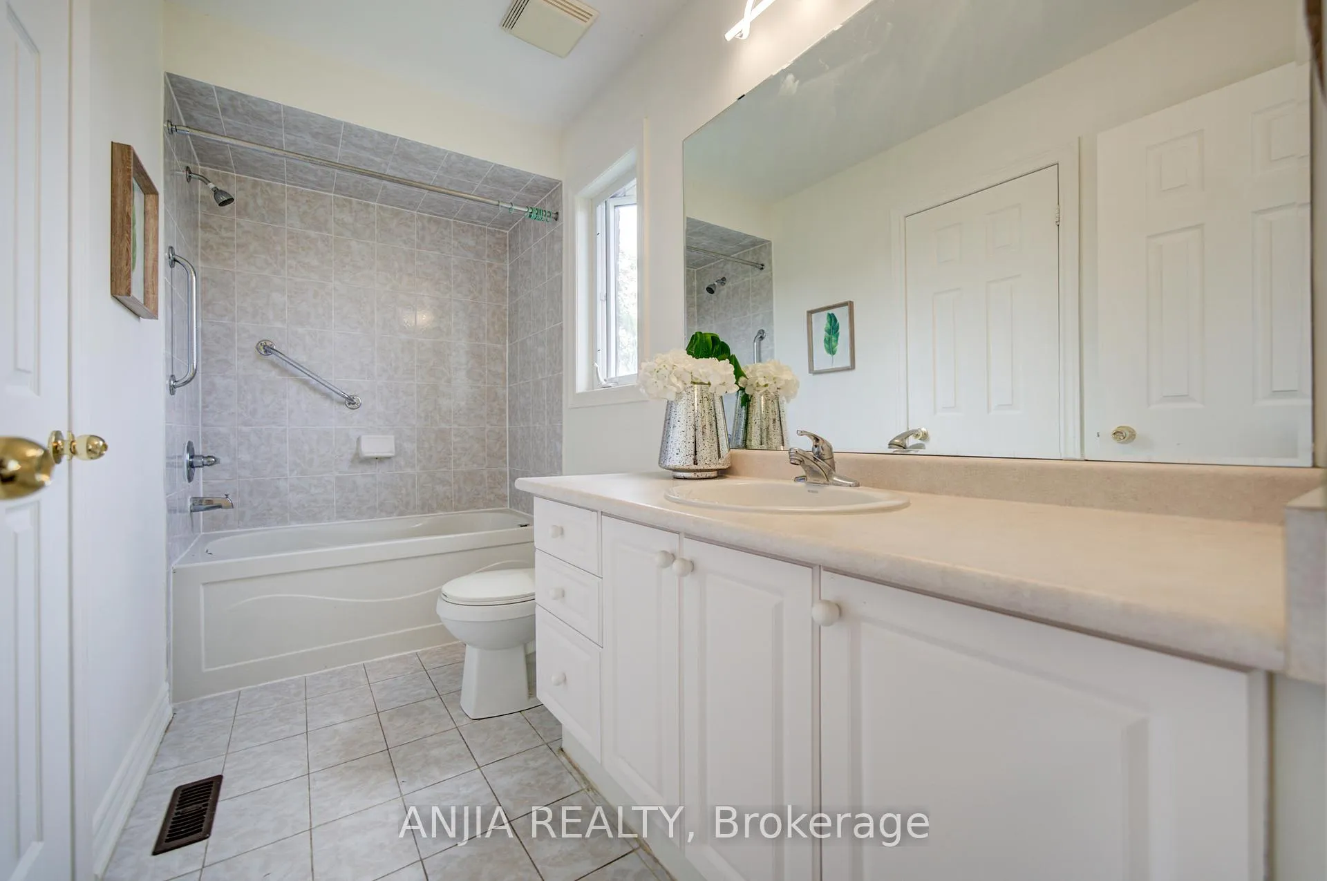 Photo 35 of 4 Willow Street, Markham, Wismer — HOMEH