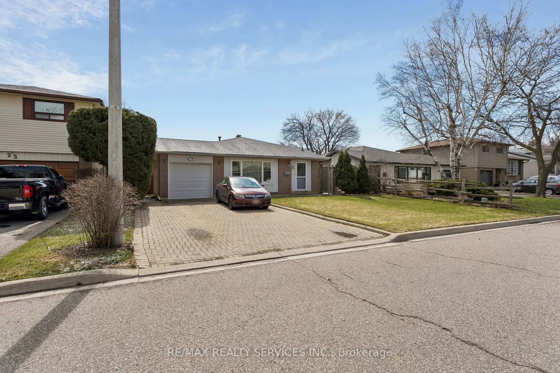 Photo 1 of 21 Willis Drive, Brampton, Brampton East — HOMEH