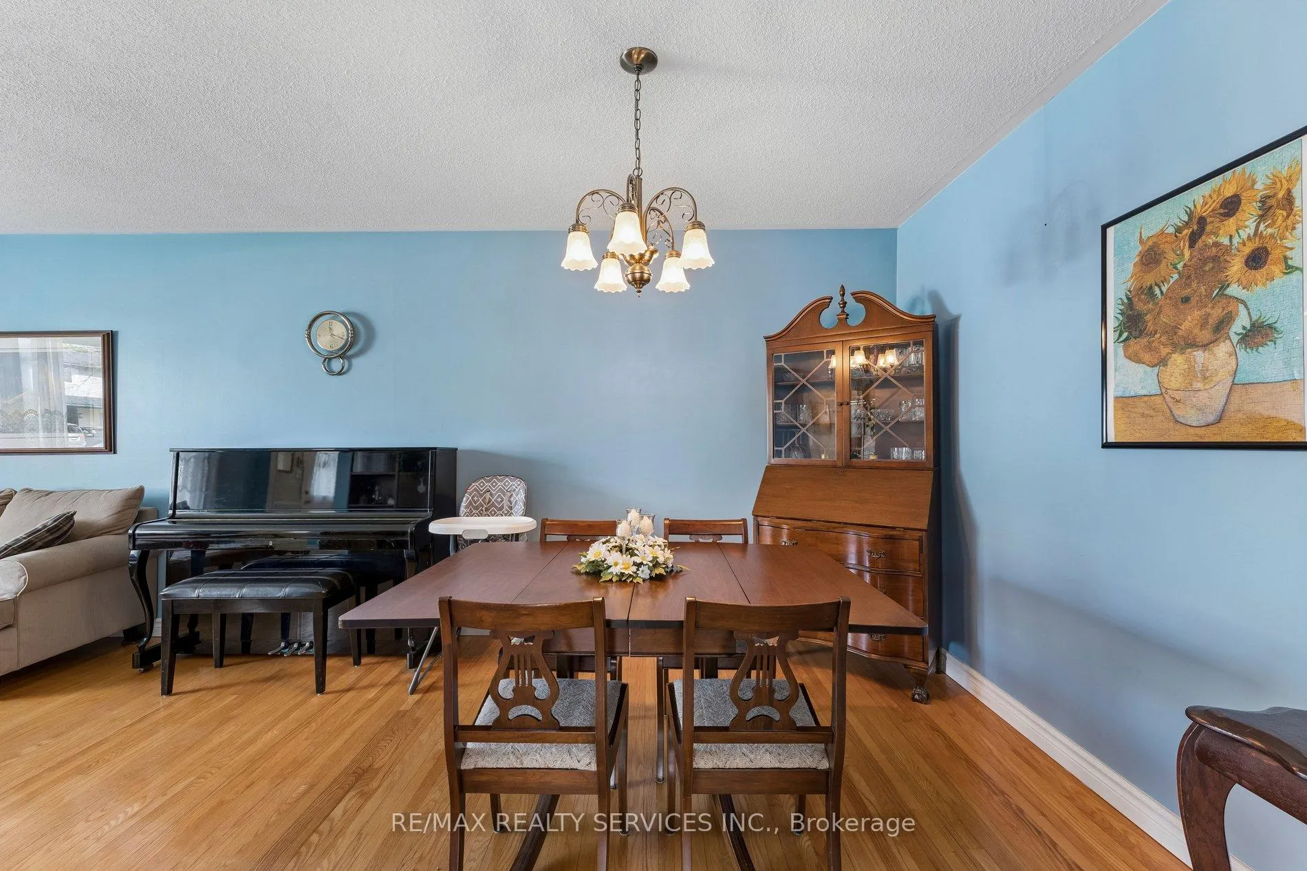 Photo 12 of 21 Willis Drive, Brampton, Brampton East — HOMEH