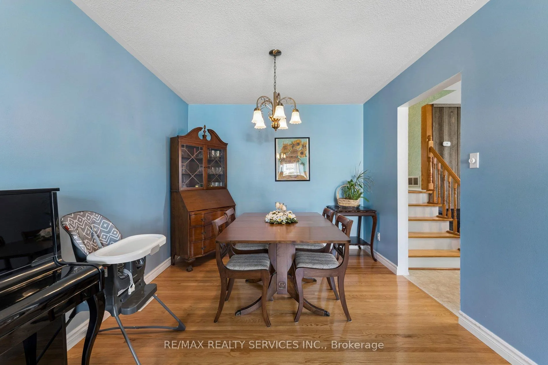 Photo 13 of 21 Willis Drive, Brampton, Brampton East — HOMEH