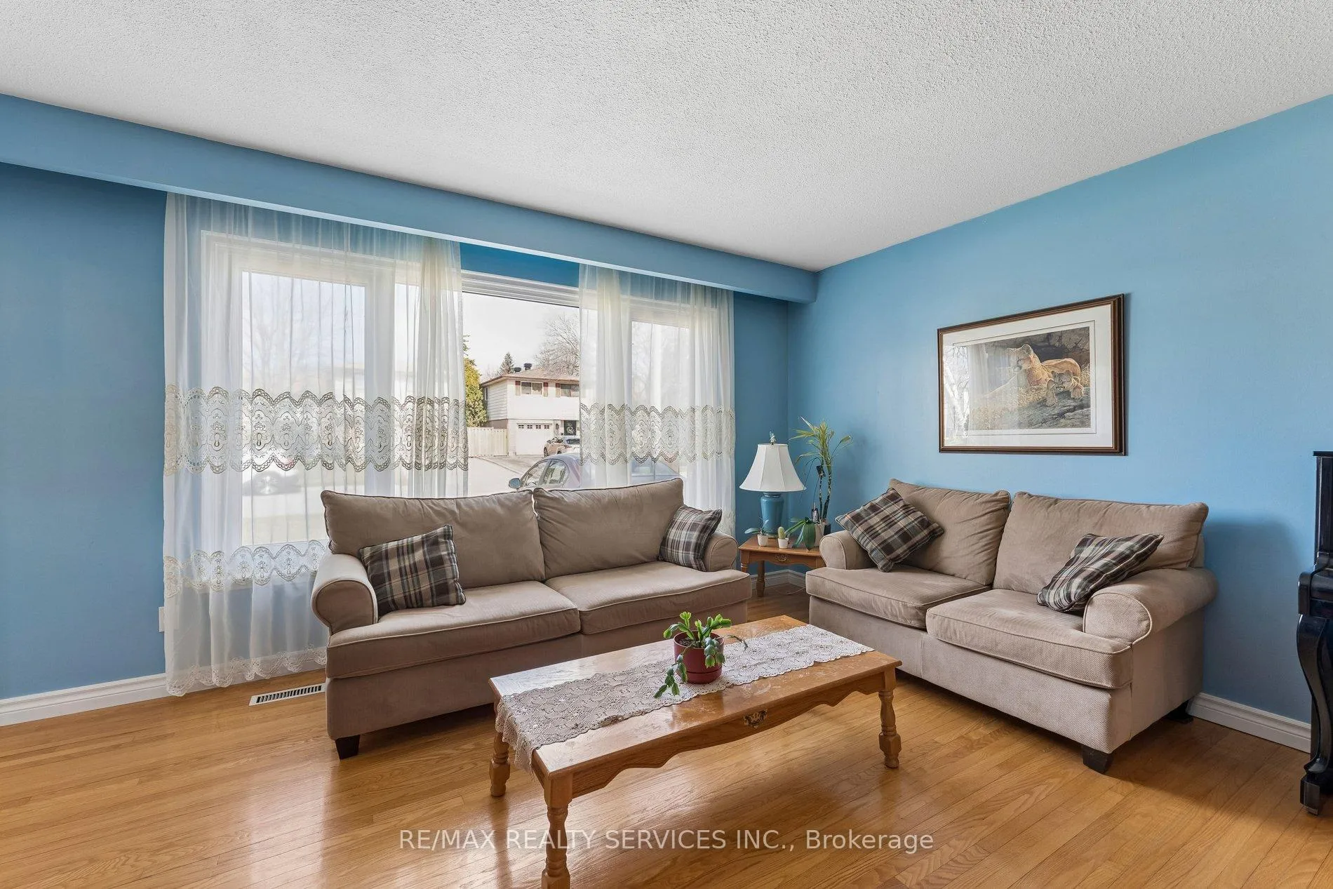 Photo 16 of 21 Willis Drive, Brampton, Brampton East — HOMEH