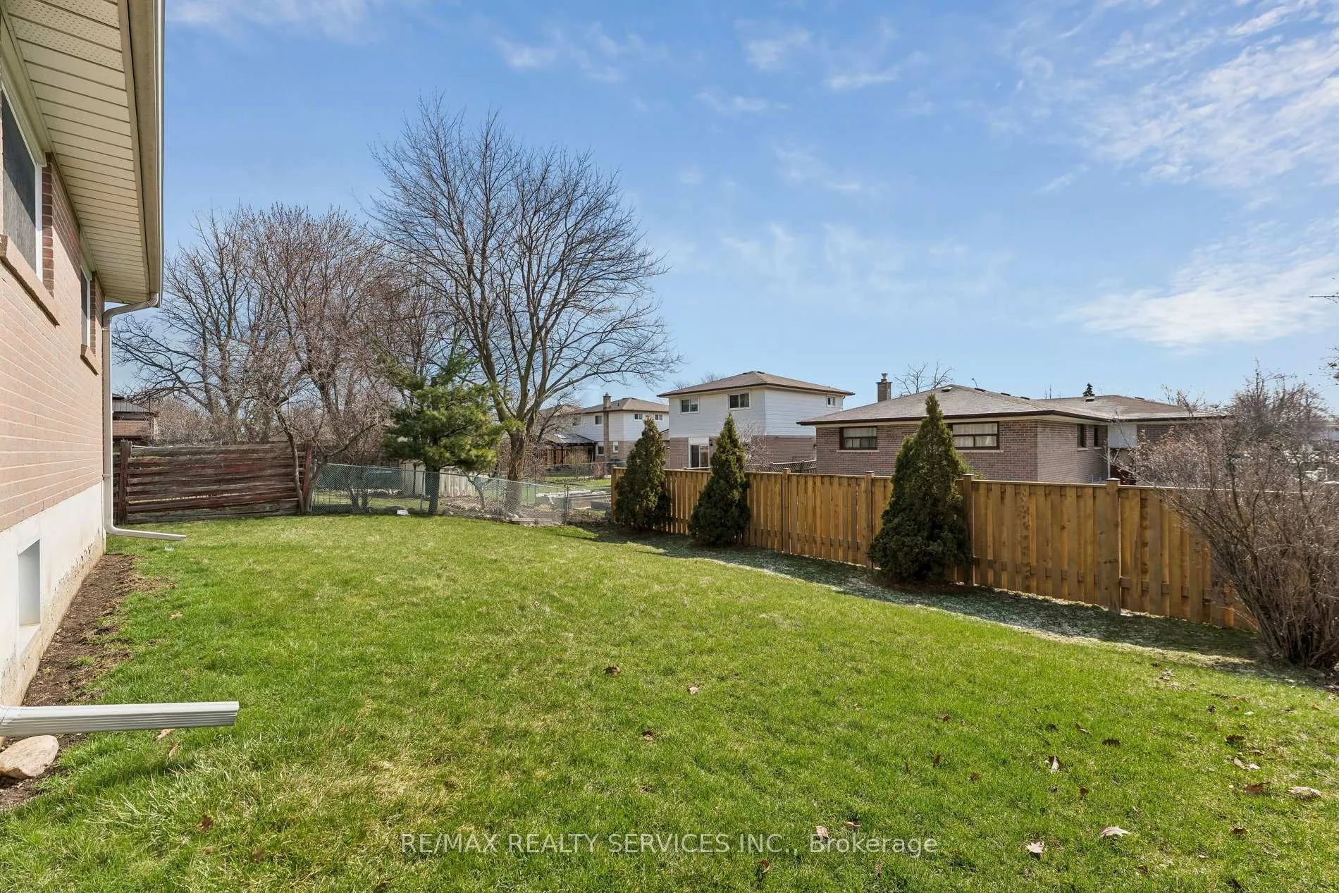 Photo 42 of 21 Willis Drive, Brampton, Brampton East — HOMEH