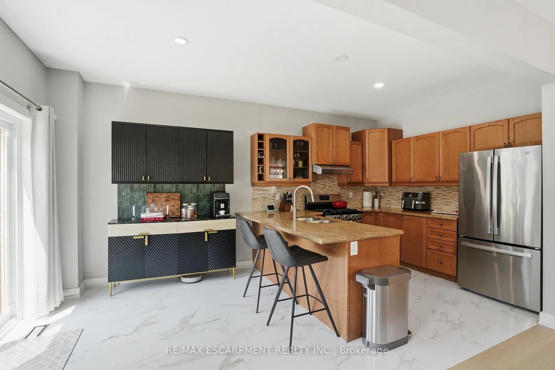 Photo 12 of 111 Greenstem Crescent, Hamilton, Winona Park — HOMEH