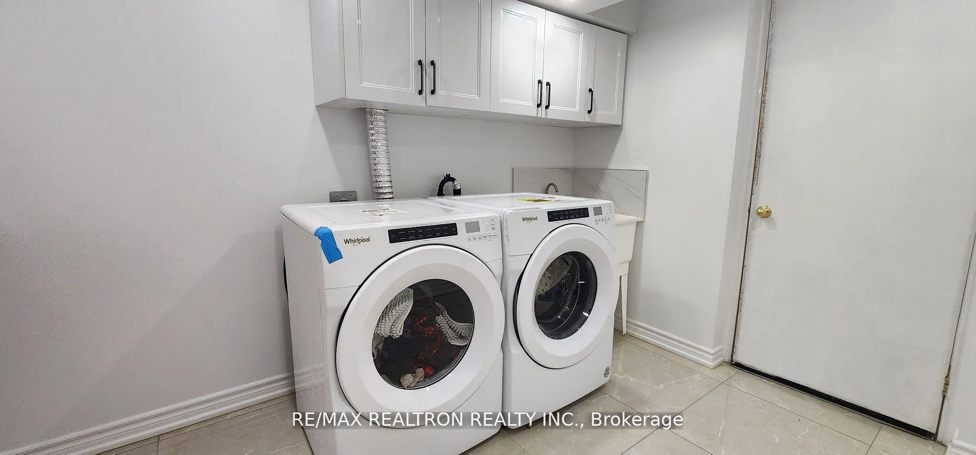 Photo 8 of 174 Adventure Crescent, Vaughan, Maple — HOMEH