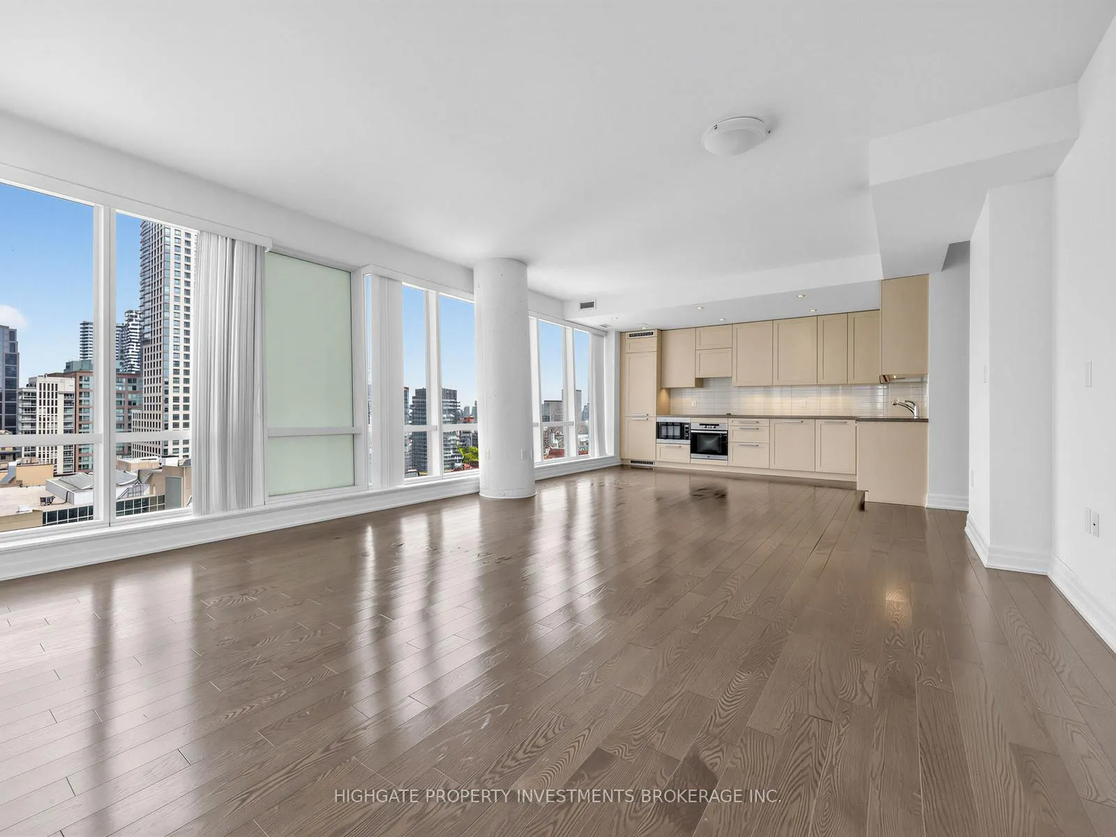 Photo 3 of Unit 2305, 8 The Esplanade Street, Toronto, Church-Yonge Corridor — HOMEH
