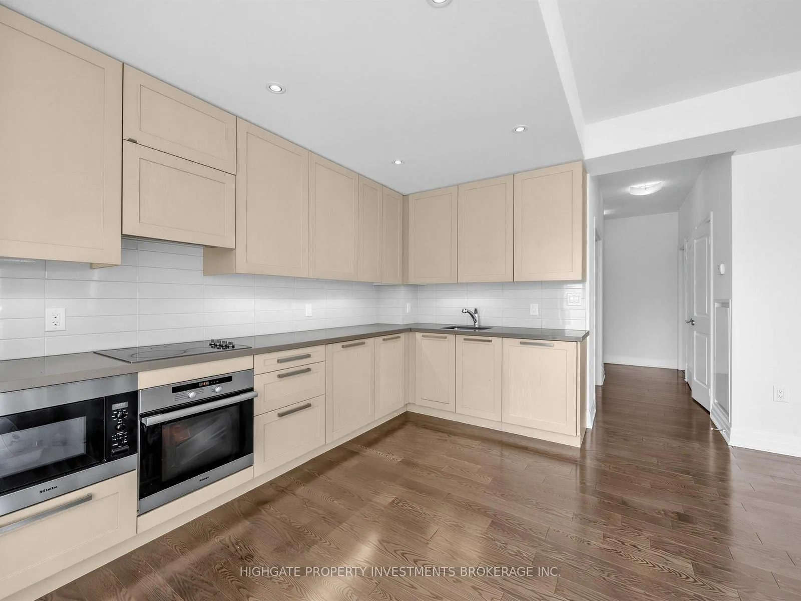 Photo 15 of Unit 2305, 8 The Esplanade Street, Toronto, Church-Yonge Corridor — HOMEH