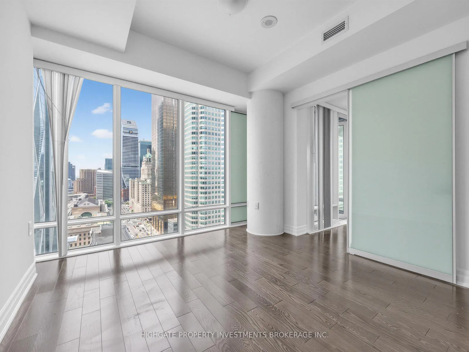 Photo 17 of Unit 2305, 8 The Esplanade Street, Toronto, Church-Yonge Corridor — HOMEH