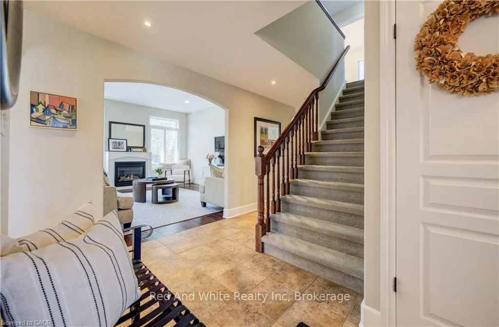Photo 2 of 195 Westcliff Way, Cambridge — HOMEH