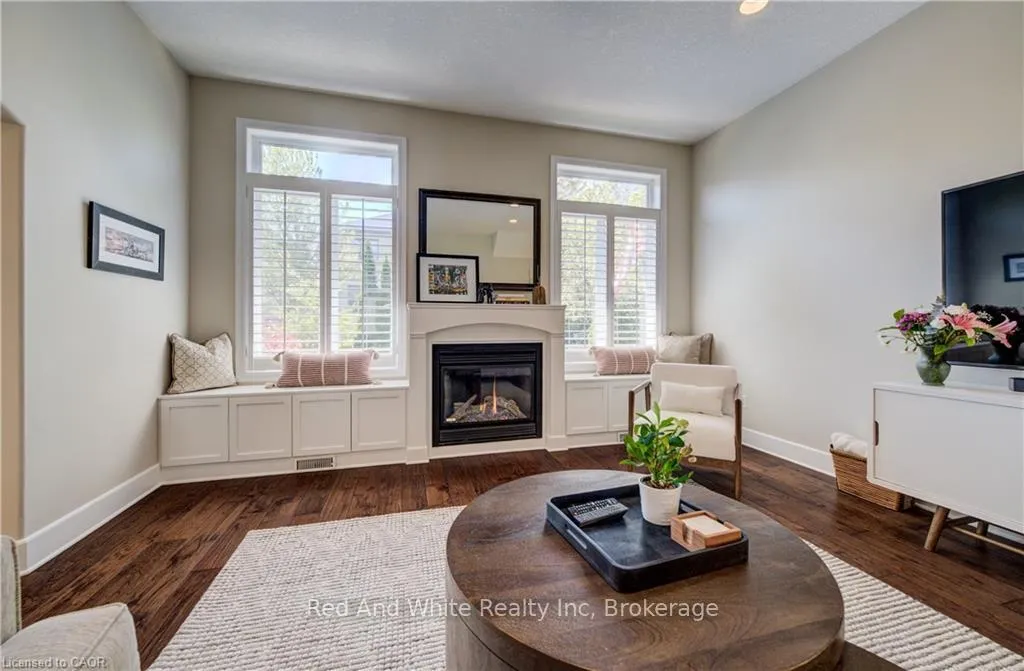 Photo 4 of 195 Westcliff Way, Cambridge — HOMEH