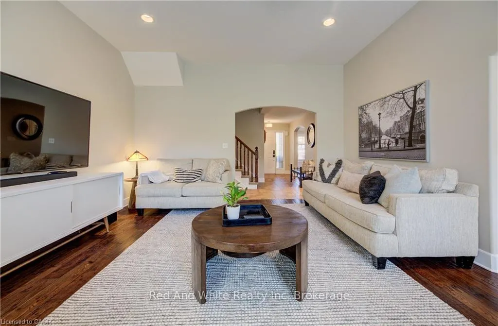 Photo 6 of 195 Westcliff Way, Cambridge — HOMEH