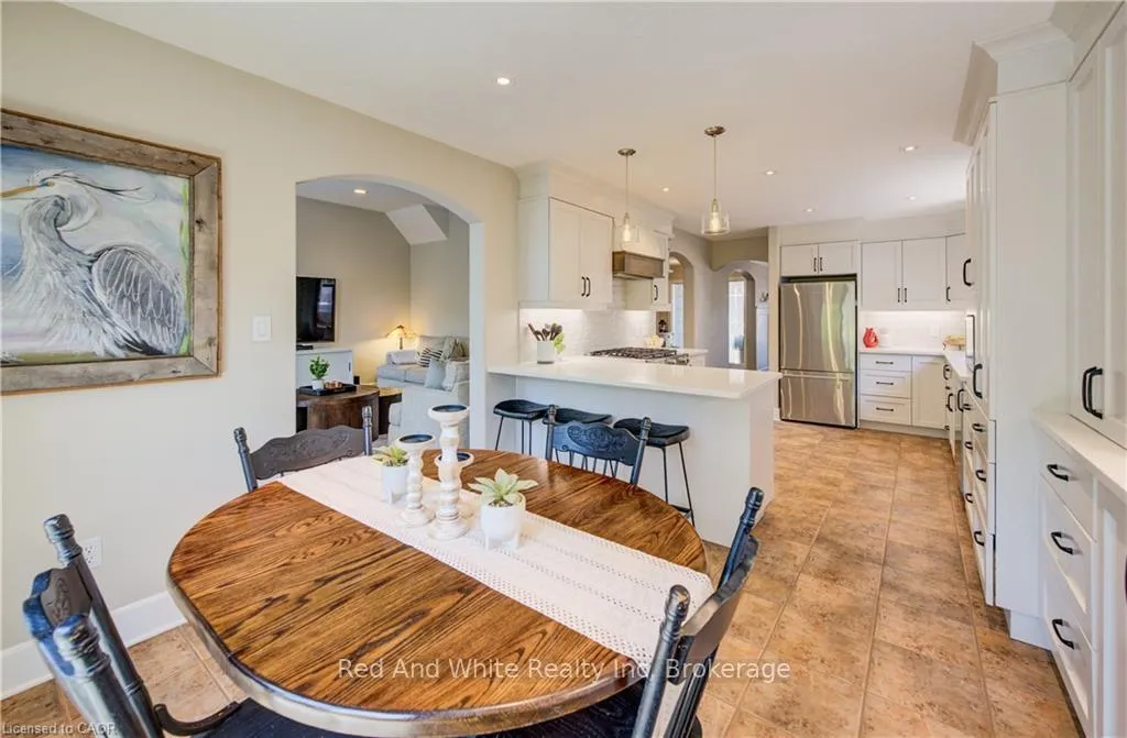 Photo 9 of 195 Westcliff Way, Cambridge — HOMEH