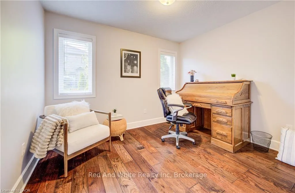 Photo 15 of 195 Westcliff Way, Cambridge — HOMEH