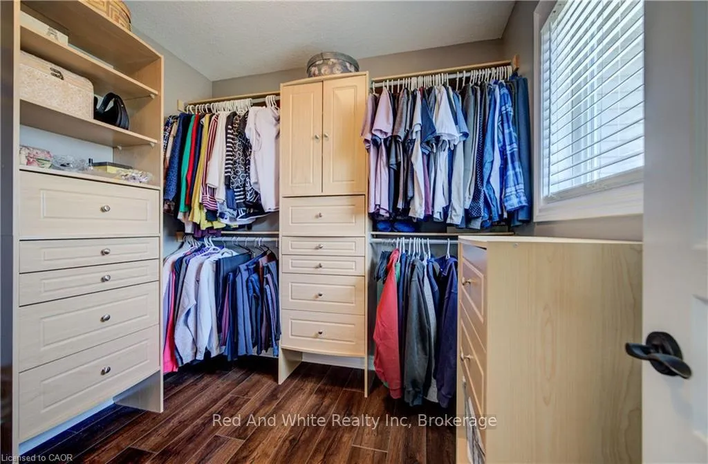Photo 21 of 195 Westcliff Way, Cambridge — HOMEH