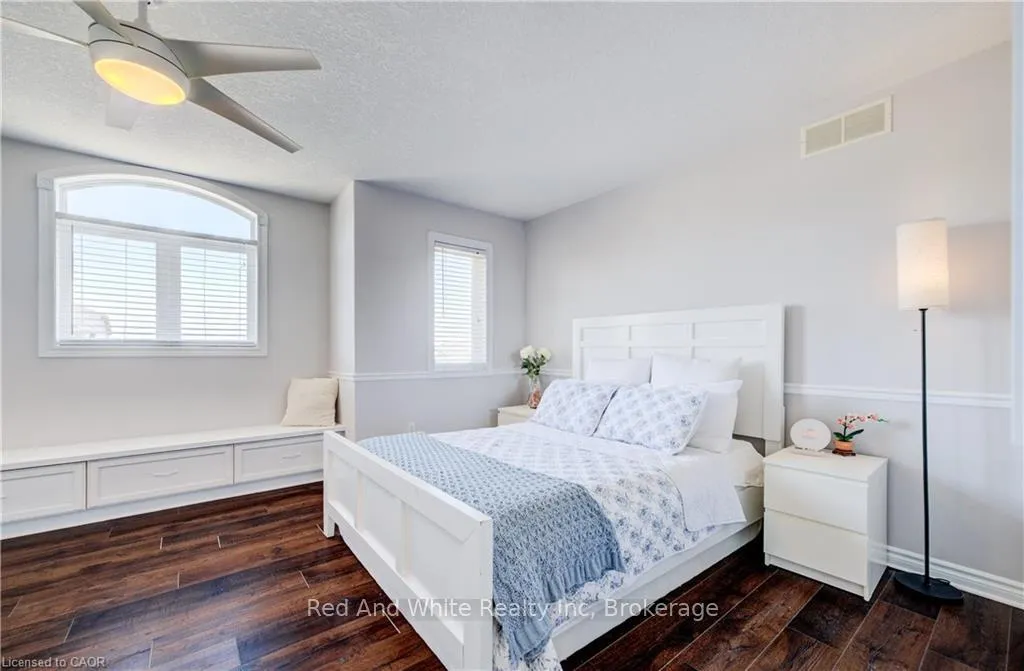 Photo 24 of 195 Westcliff Way, Cambridge — HOMEH