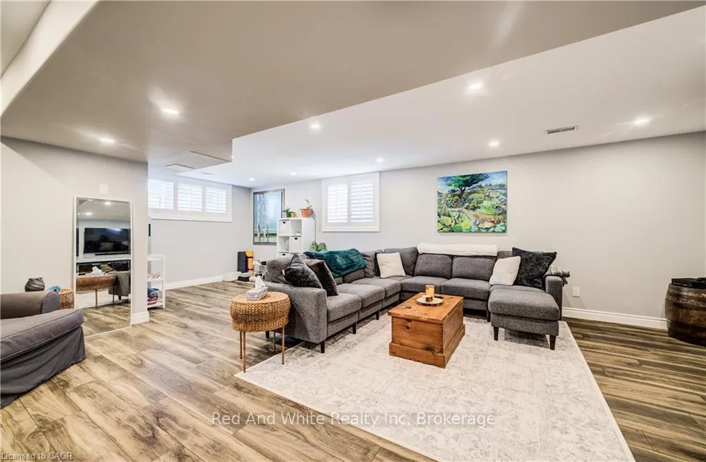 Photo 33 of 195 Westcliff Way, Cambridge — HOMEH
