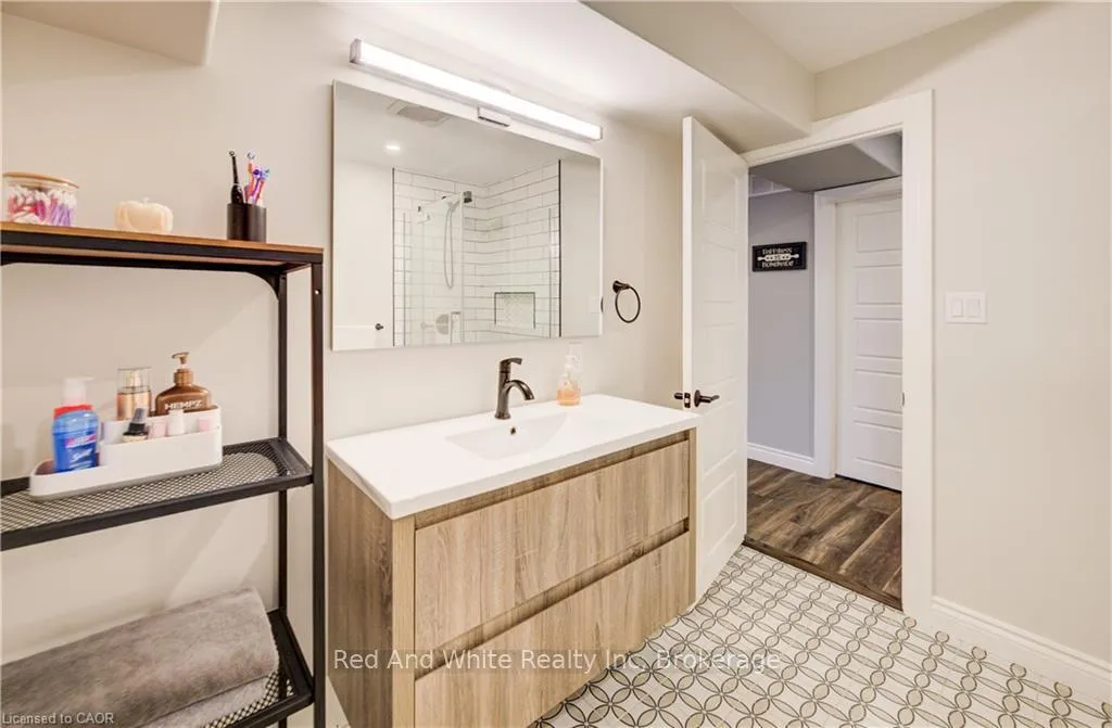 Photo 37 of 195 Westcliff Way, Cambridge — HOMEH