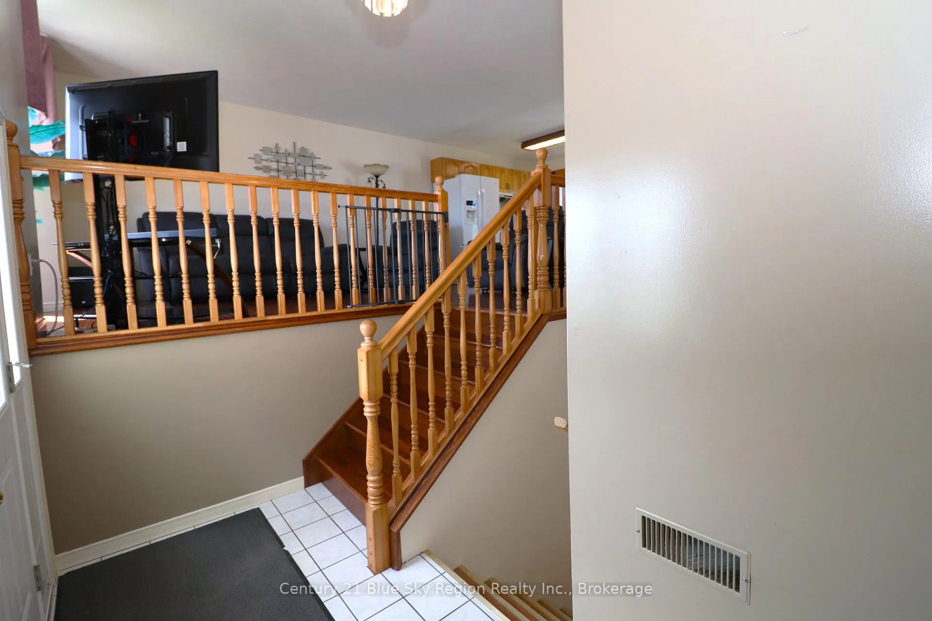 Photo 6 of 22 Paiement Court, West Nipissing, Sturgeon Falls — HOMEH