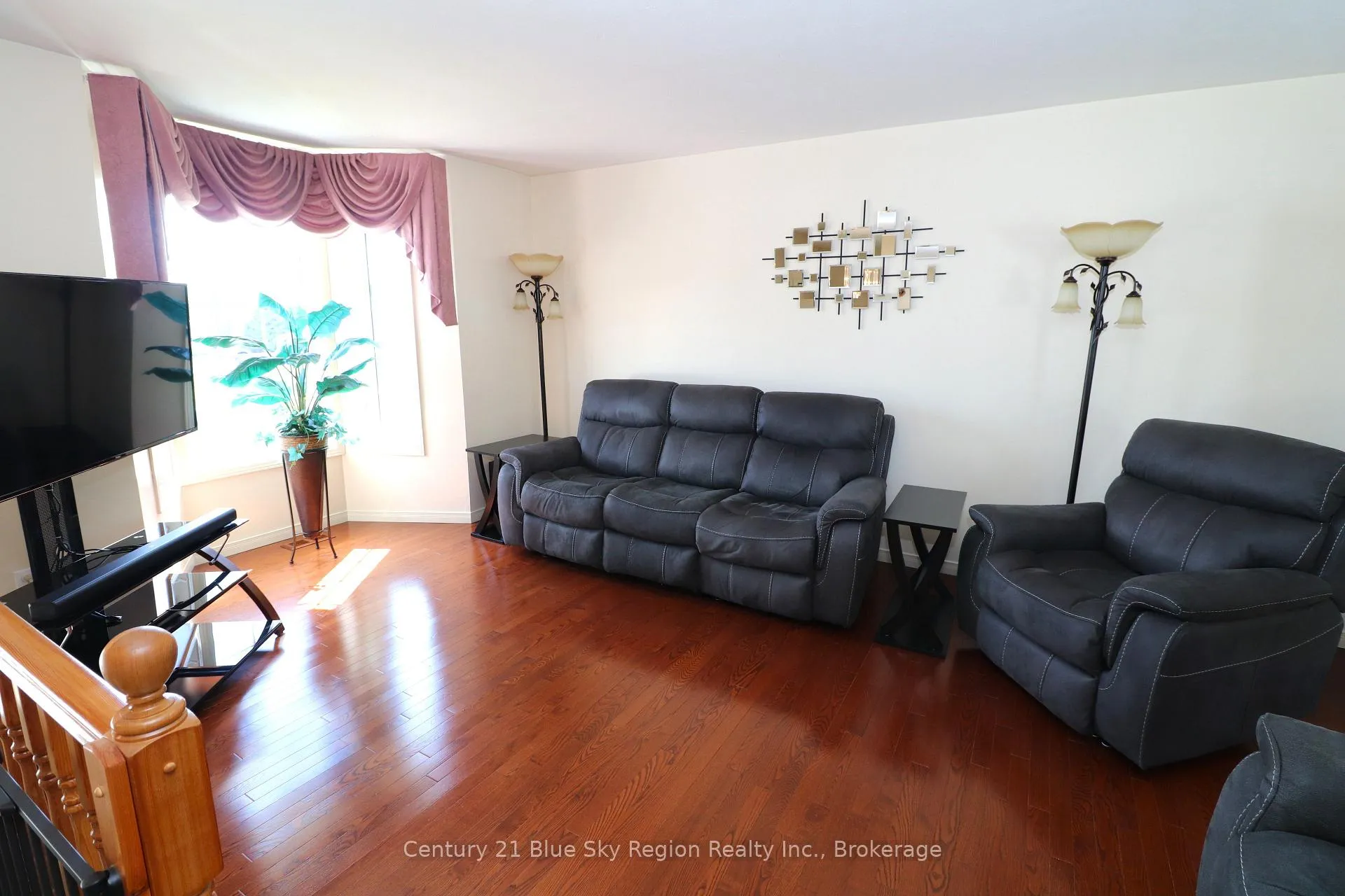 Photo 9 of 22 Paiement Court, West Nipissing, Sturgeon Falls — HOMEH