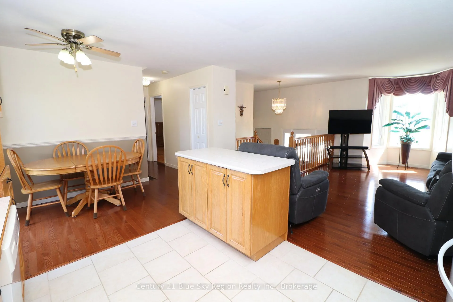 Photo 12 of 22 Paiement Court, West Nipissing, Sturgeon Falls — HOMEH