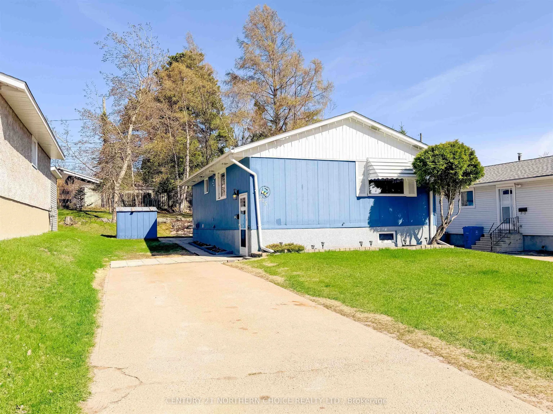 Photo 1 of 215 Minto Drive, Kenora, Amethyst — HOMEH