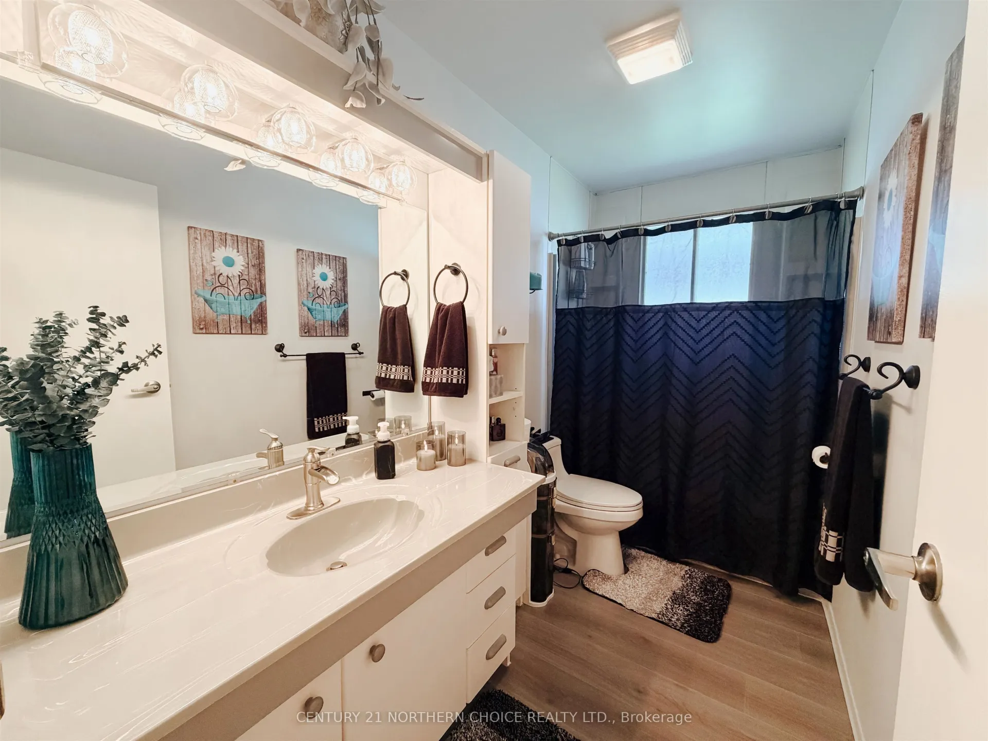 Photo 16 of 215 Minto Drive, Kenora, Amethyst — HOMEH