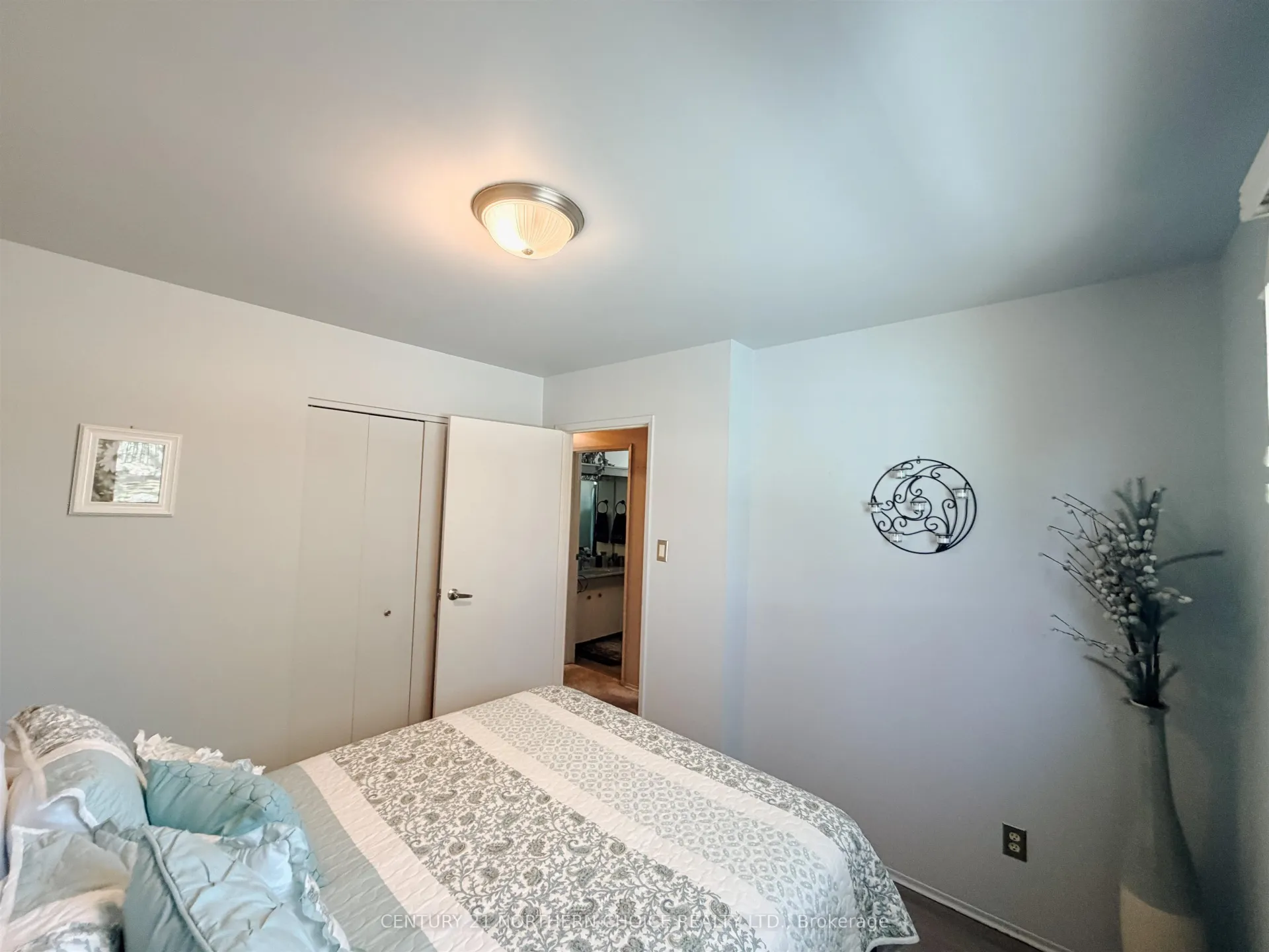 Photo 22 of 215 Minto Drive, Kenora, Amethyst — HOMEH