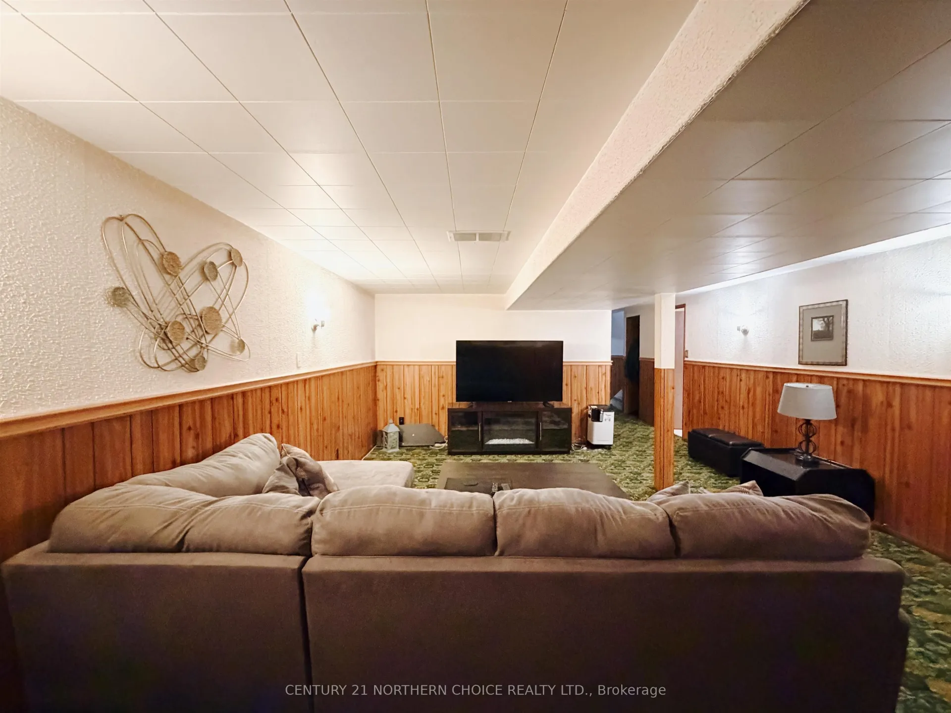 Photo 28 of 215 Minto Drive, Kenora, Amethyst — HOMEH