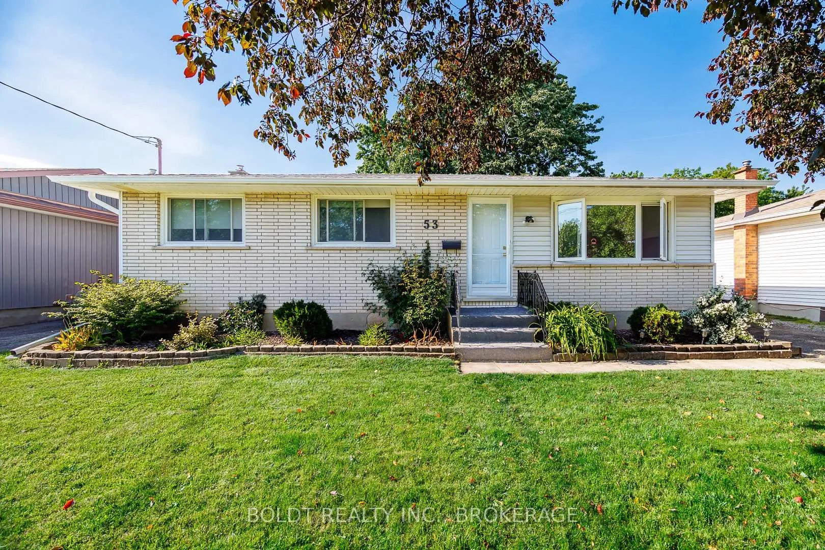 Photo 1 of 53 Huntley Crescent, St. Catharines, Carlton/Bunting — HOMEH