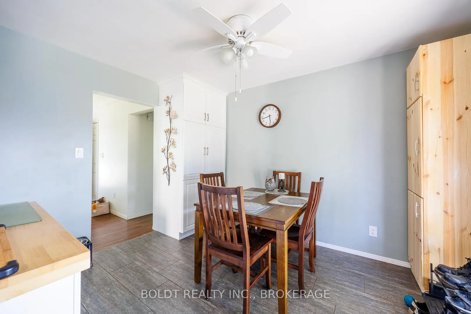 Photo 6 of 53 Huntley Crescent, St. Catharines, Carlton/Bunting — HOMEH