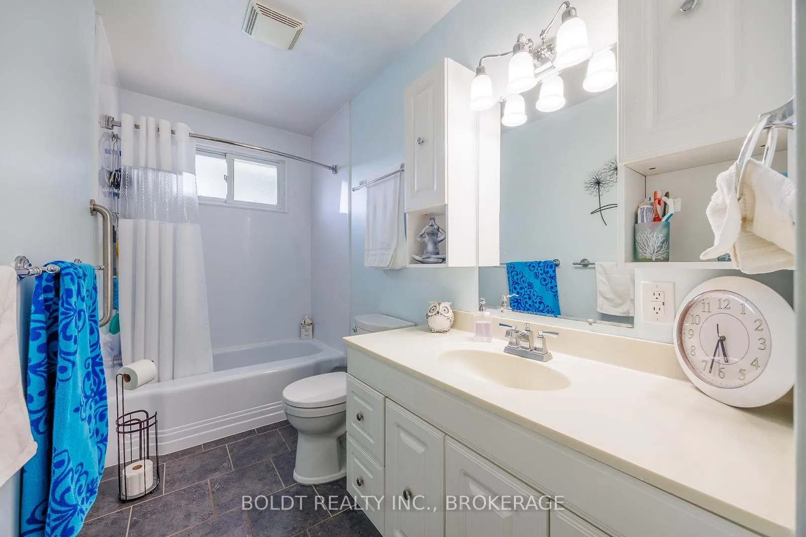 Photo 9 of 53 Huntley Crescent, St. Catharines, Carlton/Bunting — HOMEH