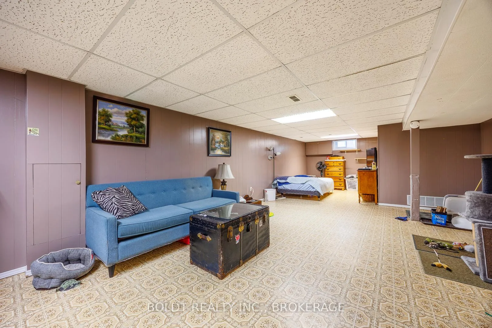 Photo 18 of 53 Huntley Crescent, St. Catharines, Carlton/Bunting — HOMEH