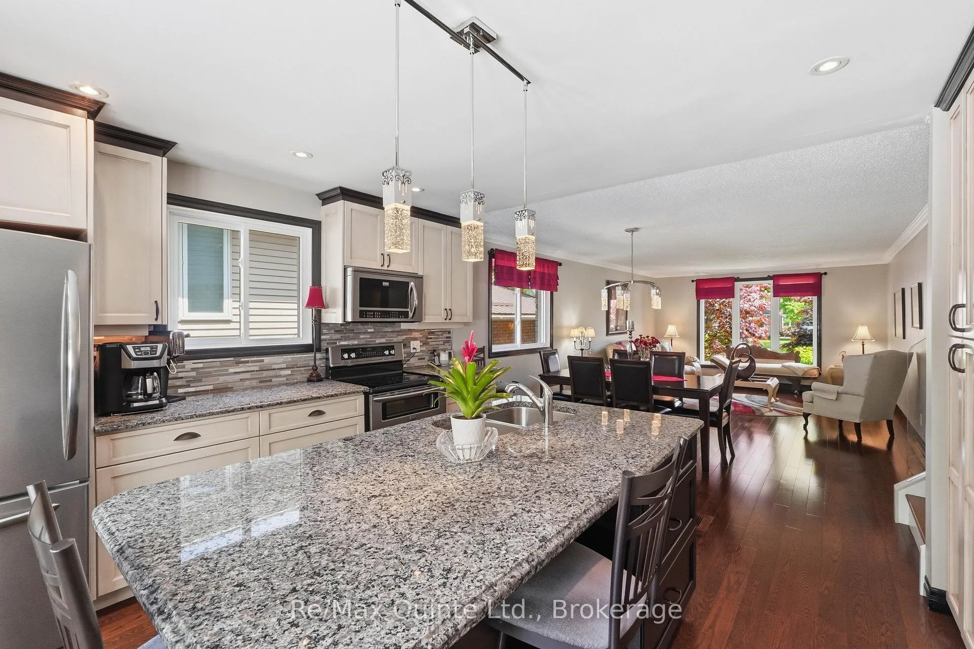 Photo 12 of 97 Parkview Heights, Quinte West, Trenton Ward — HOMEH